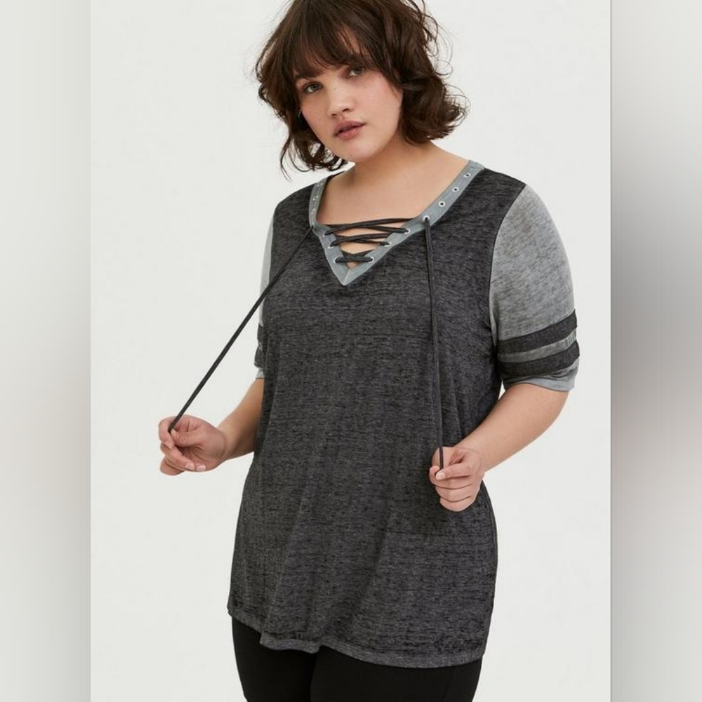 Torrid Size 28 Black & Grey Triblend Lace-up Football Tee